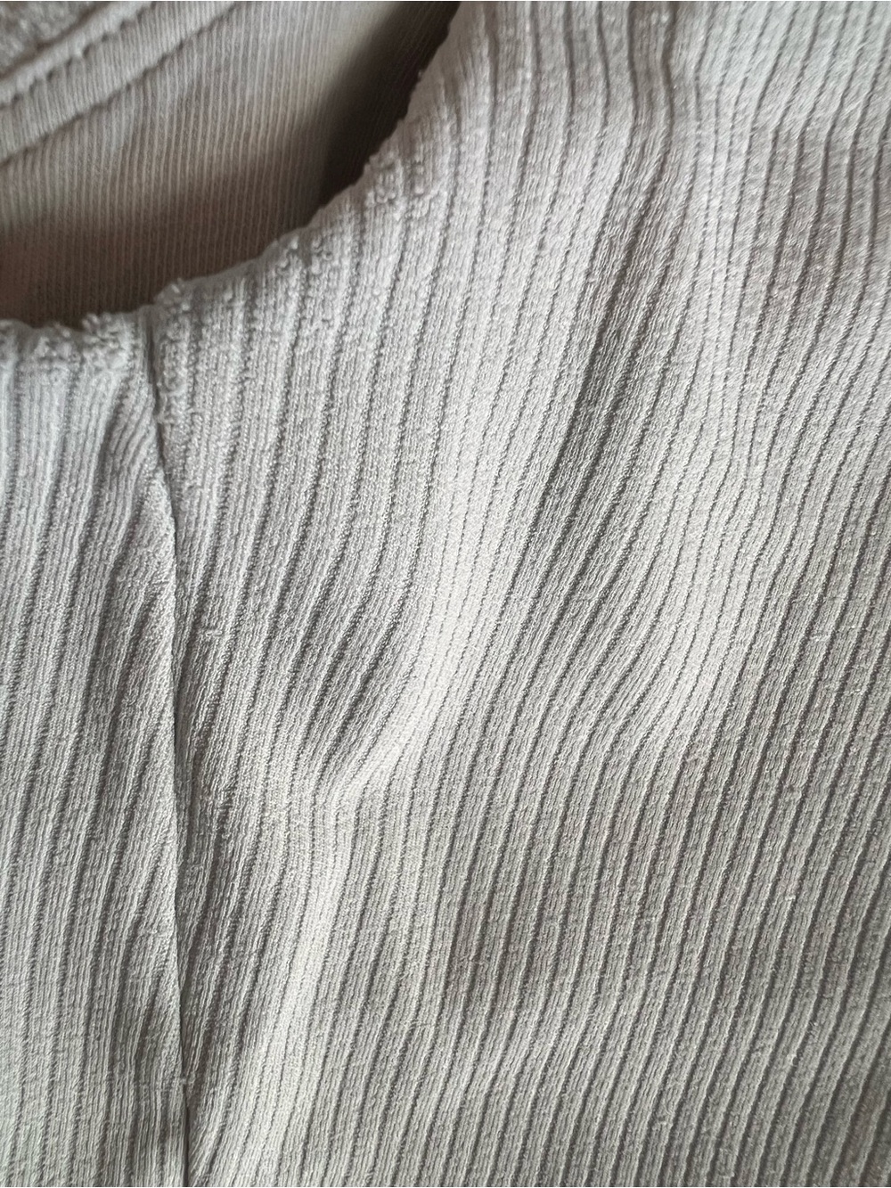 Lululemon Ribbed Softstreme Mockneck Cropped Tank Top Bone Women’s Small - Picture 13 of 14